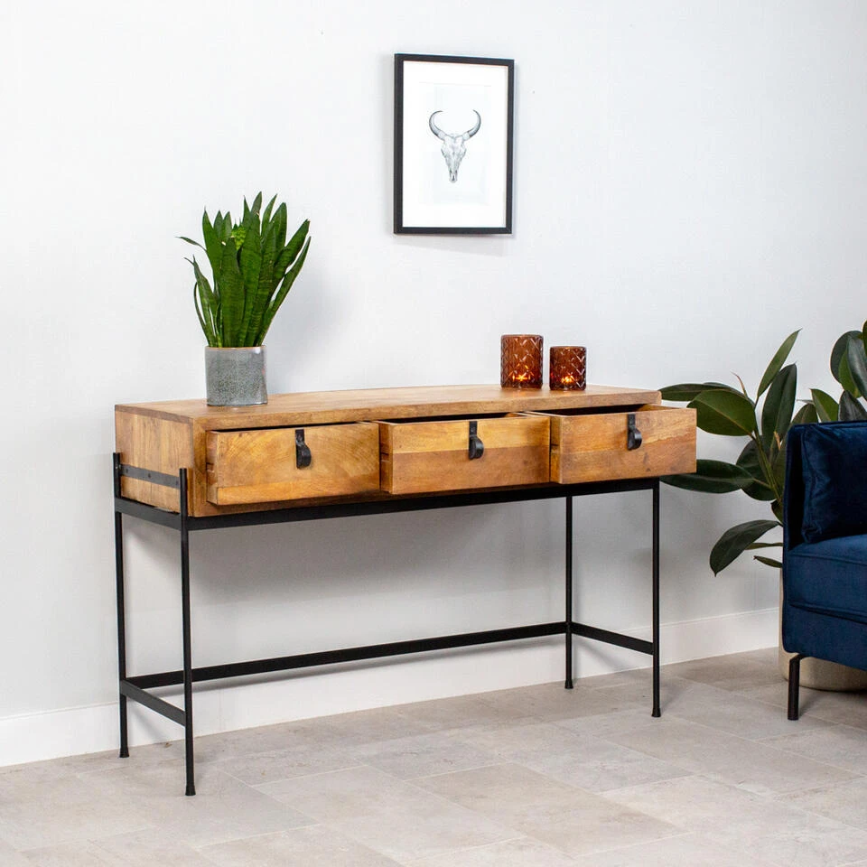 Industriële Sidetable Morgan 3 Lades Mangohout 40x120x79 Cm Mangohout 4 Industriële Sidetable Morgan 3 Lades Mangohout 40x120x79 Cm Mangohout - Afbeelding 2