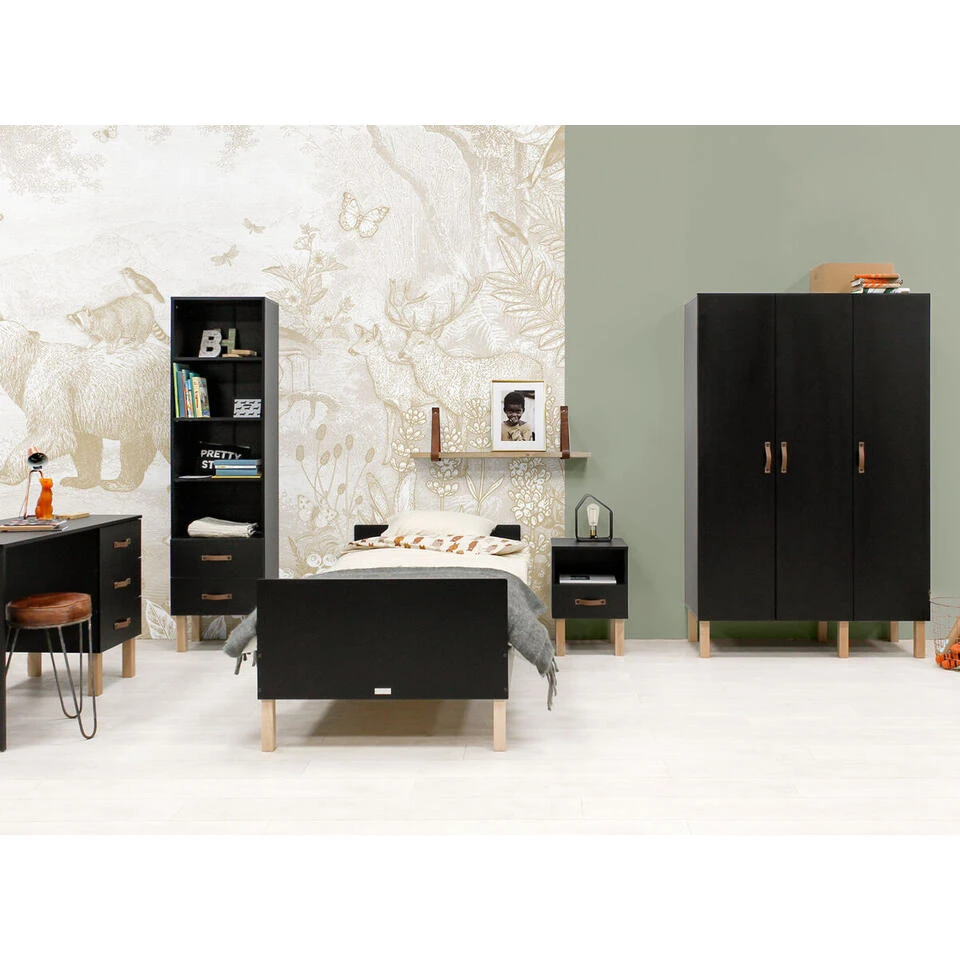 Bopita Floris 3-deurskast - Mat Zwart/Naturel 6 Bopita Floris 3-deurskast - Mat Zwart/Naturel - Afbeelding 4